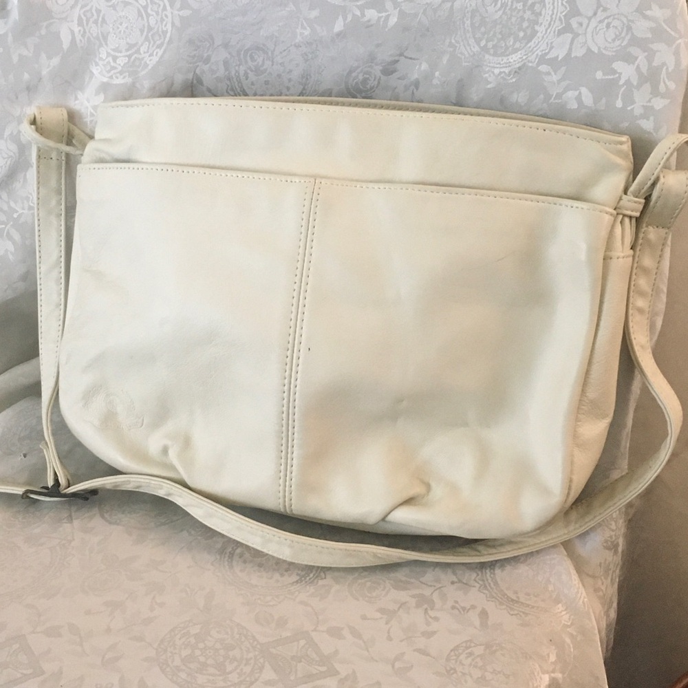 Stone Mountain Accessories Cream Crossbody Bag